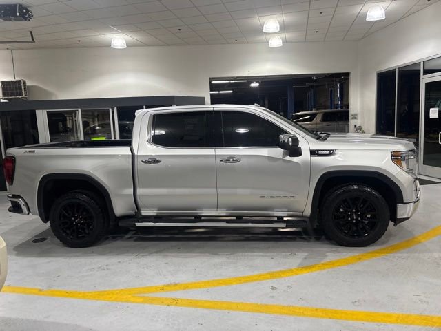 Used 2022 GMC Sierra 1500 SLT w/ SLT Premium Package AWD/4WD image 10
