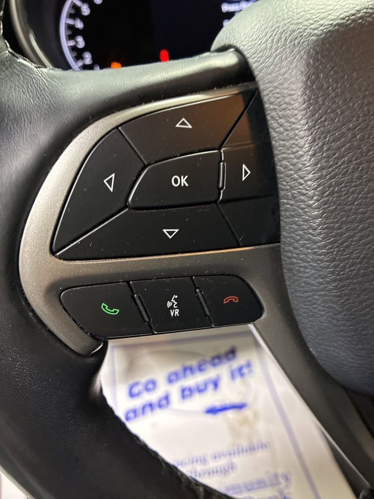 Used 2019 Jeep Grand Cherokee Limited image 15