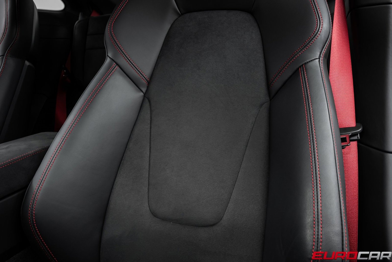 Used 2024 Porsche 911 Carrera GTS w/ Premium Package image 42