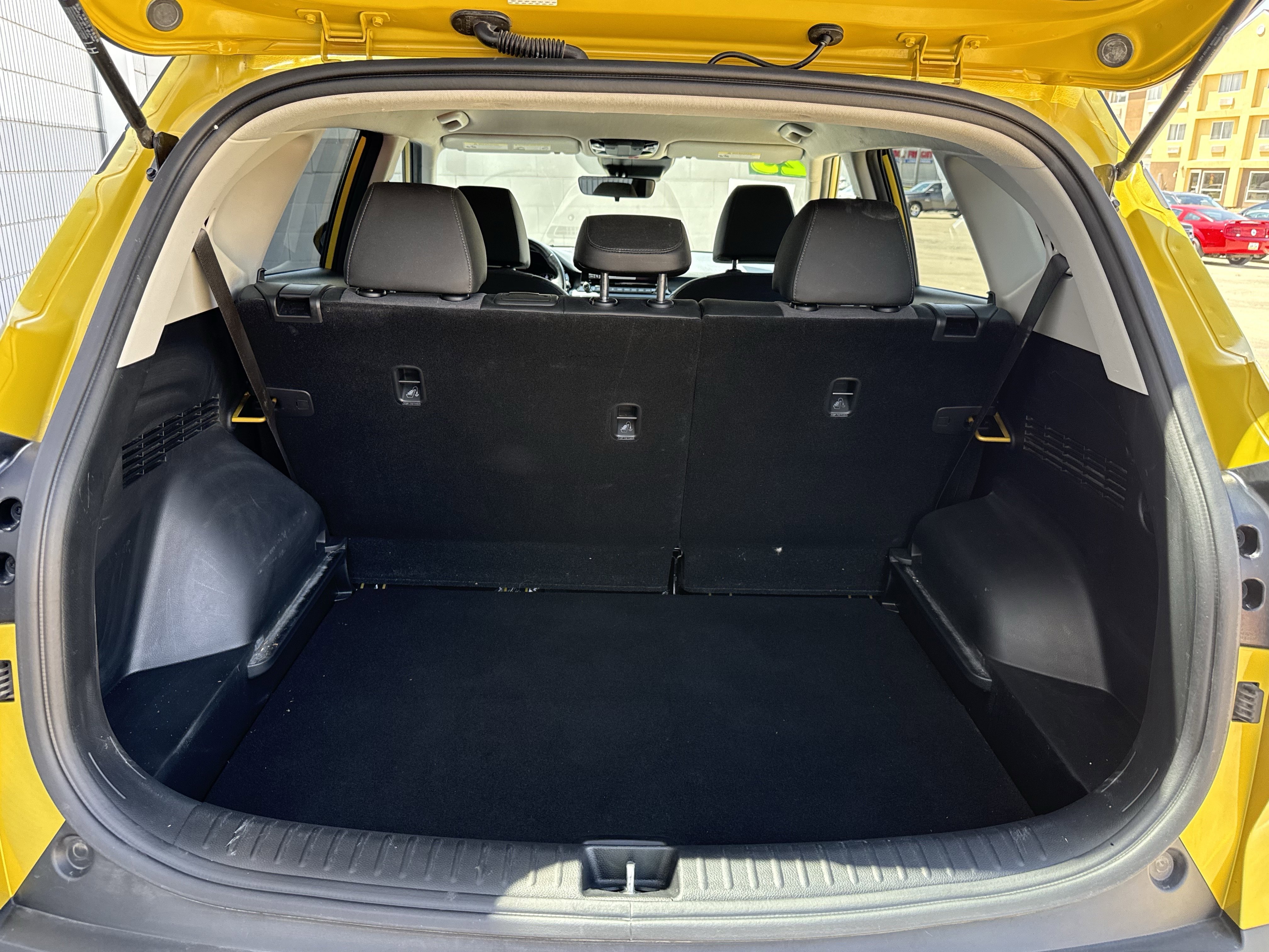 Used 2023 Kia Seltos S w/ Navigation Package AWD/4WD image 10