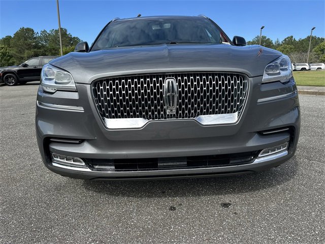 Used 2022 Lincoln Aviator Reserve w/ Equipment Group 201A image 2