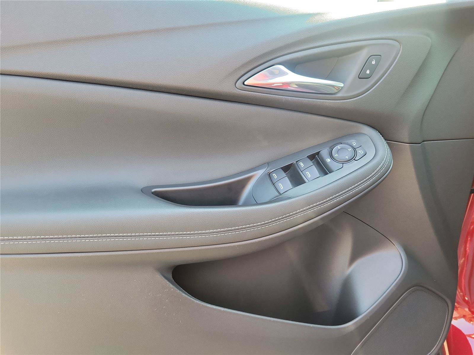 Used 2024 Buick Encore GX Preferred FWD image 17