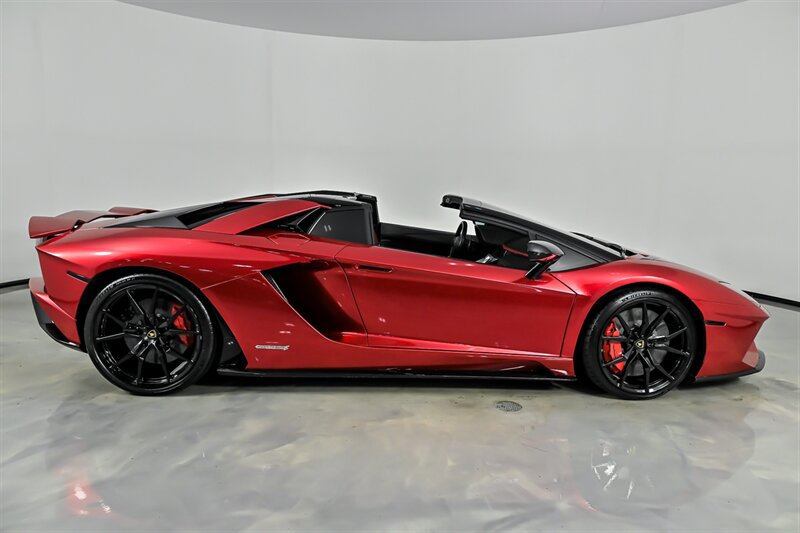 Used 2019 Lamborghini Aventador S AWD/4WD image 13