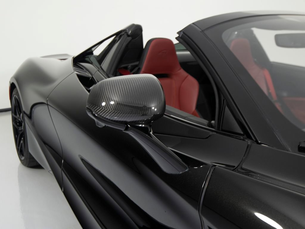Used 2024 McLaren 750S Spider image 42