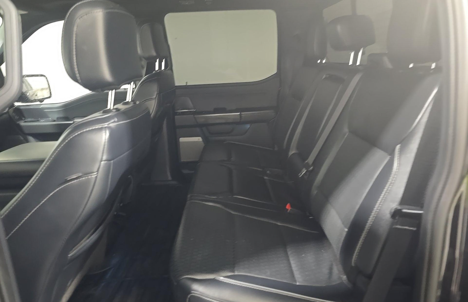 Used 2024 Ford F150 Lariat AWD/4WD image 13