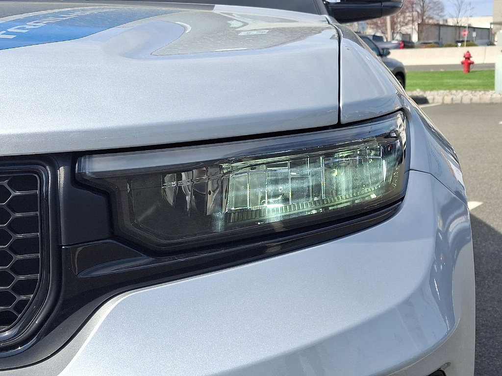 Used 2024 Jeep Grand Cherokee Trailhawk image 28