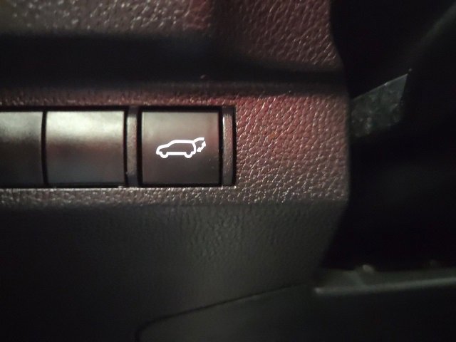 Certified 2025 Toyota RAV4 XLE Premium image 57