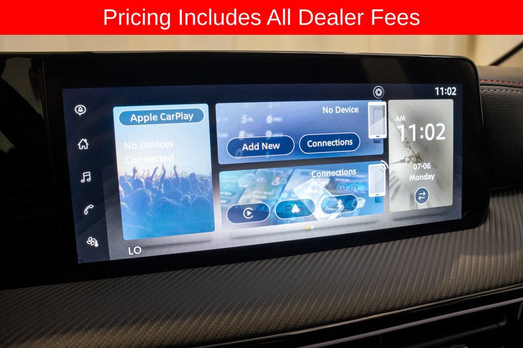 Used 2025 Nissan Kicks SR AWD/4WD image 12