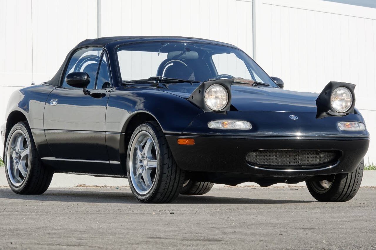 Used 1996 MAZDA MX-5 Miata RWD image 56