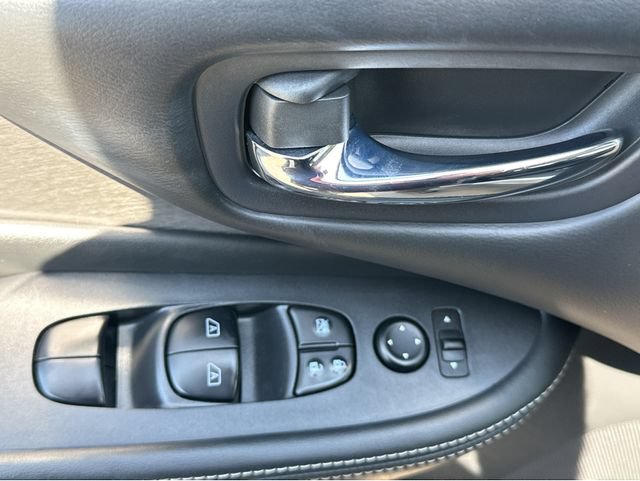 Used 2020 Nissan Murano SV FWD image 35