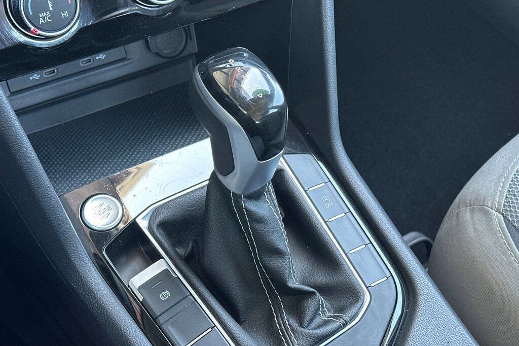 Used 2024 Volkswagen Taos S image 21