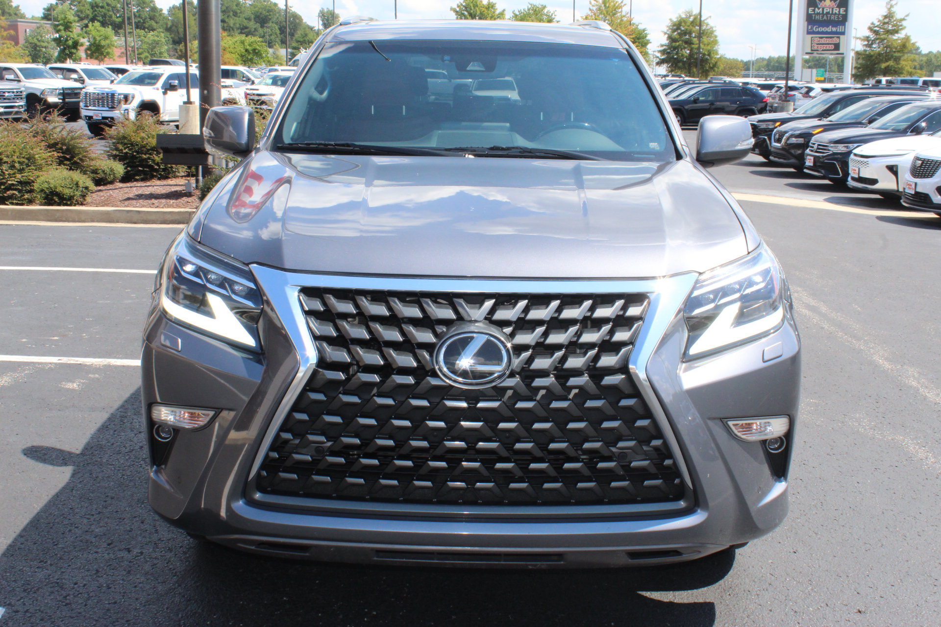 Used 2022 Lexus GX 460 Premium w/ Premium Plus Package AWD/4WD image 3
