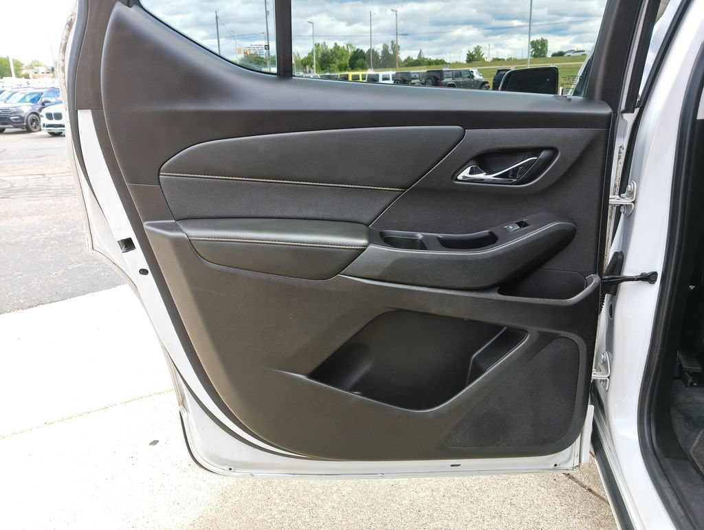 Used 2019 Chevrolet Traverse Premier FWD image 23