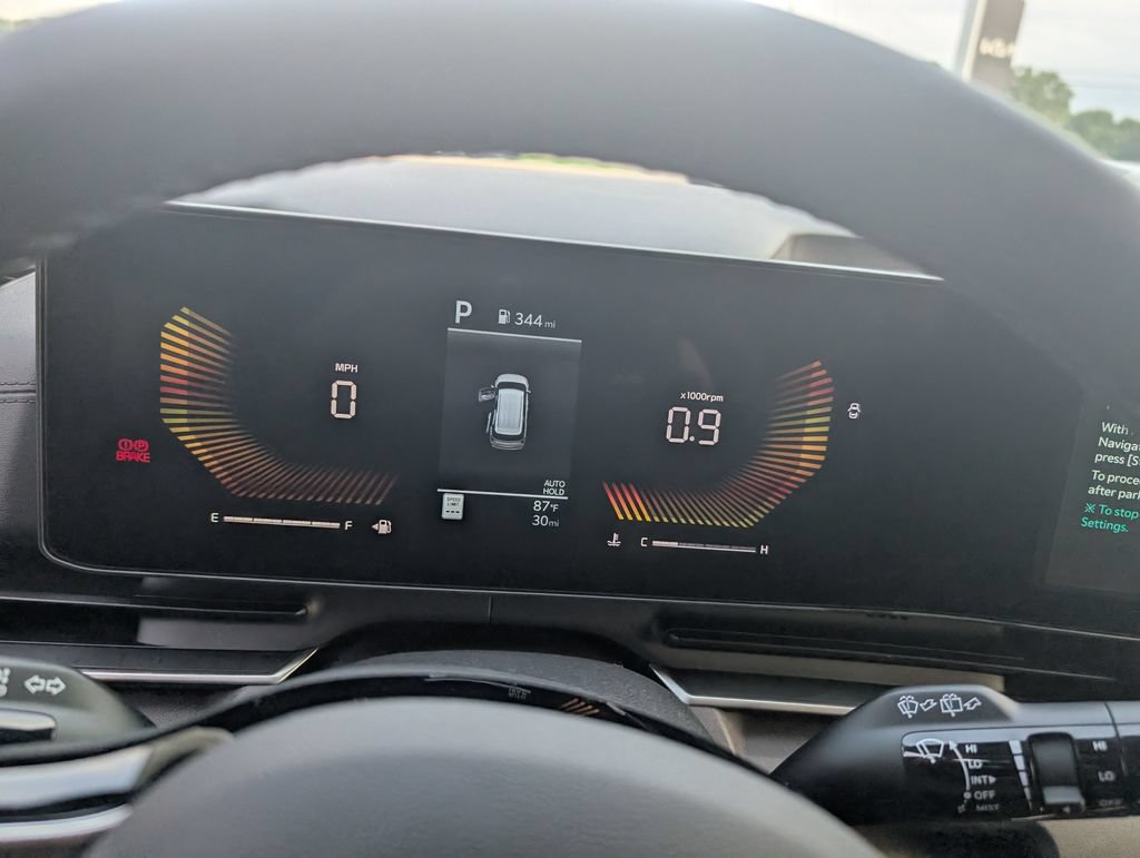 New 2026 Kia Carnival EX FWD image 16