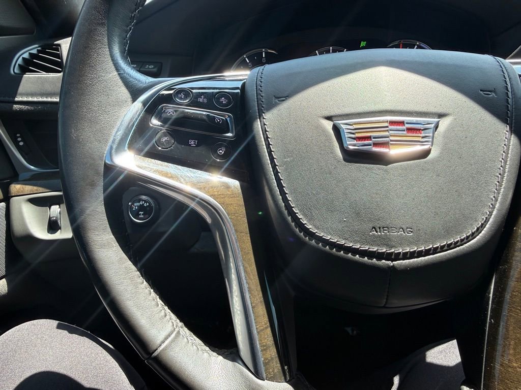 Used 2020 Cadillac Escalade Platinum AWD/4WD image 29