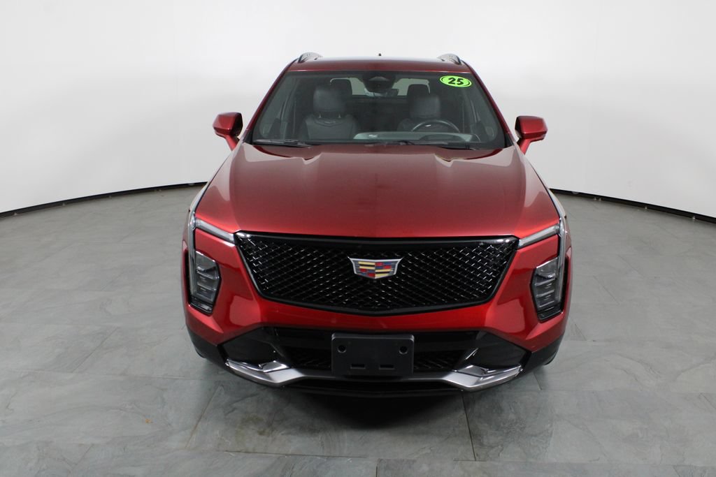 Used 2025 Cadillac XT4 Sport FWD image 11