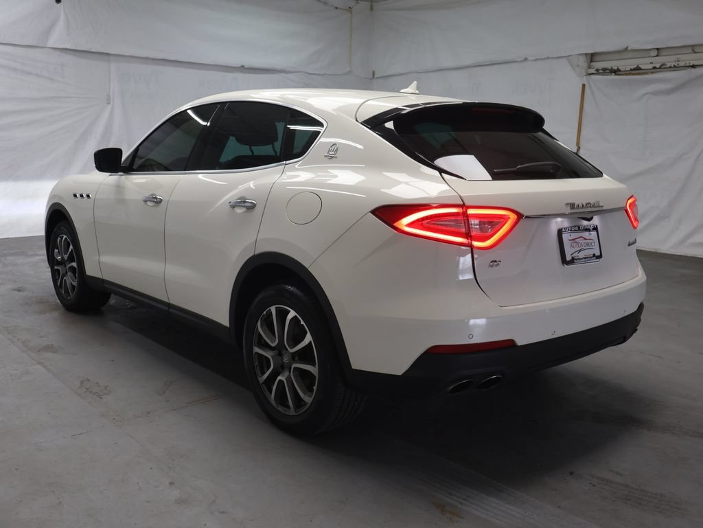 Used 2018 Maserati Levante AWD/4WD image 5