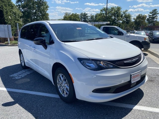 New 2026 Chrysler Voyager LX image 2