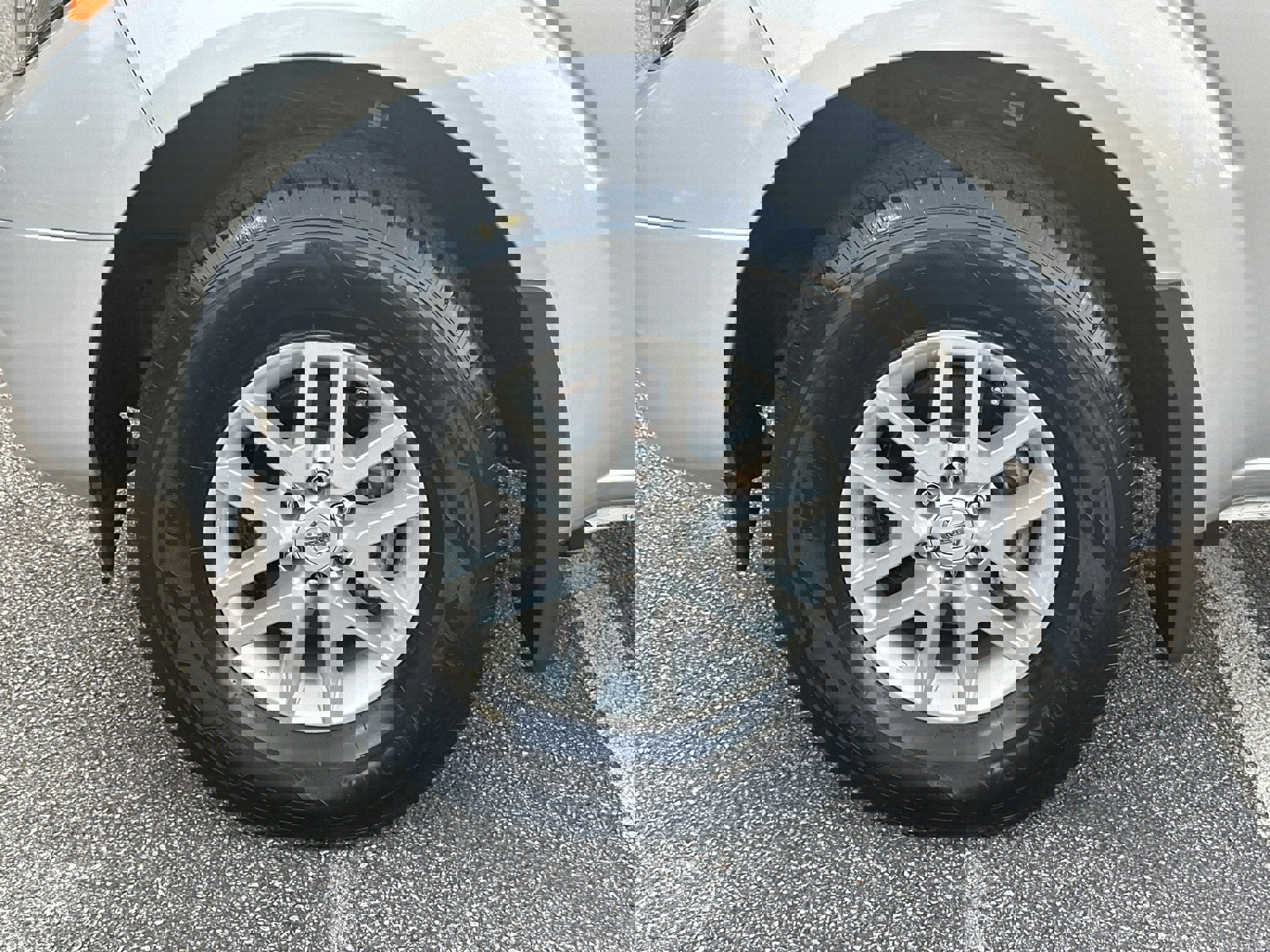 Used 2019 Nissan Frontier SV w/ Value Truck Package image 11