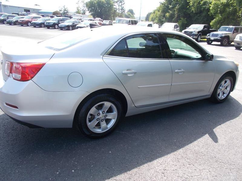 Used 2016 Chevrolet Malibu LS w/ Protection Package FWD image 13