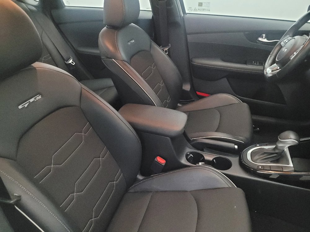 Used 2022 Kia Forte GT-Line image 21