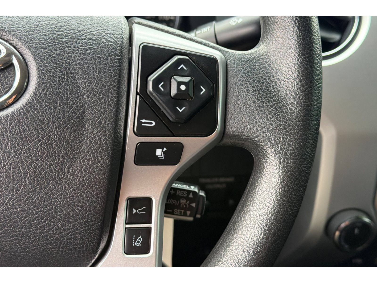 Used 2021 Toyota Tundra SR5 AWD/4WD image 25