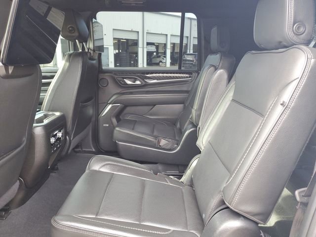 Used 2023 GMC Yukon XL Denali image 10