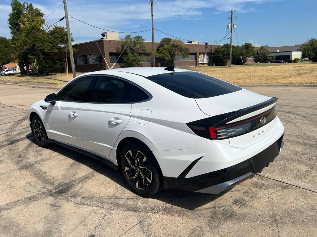 Used 2024 Hyundai Sonata SEL FWD image 12