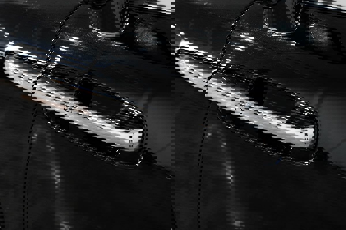 Used 2016 Rolls-Royce Dawn image 33