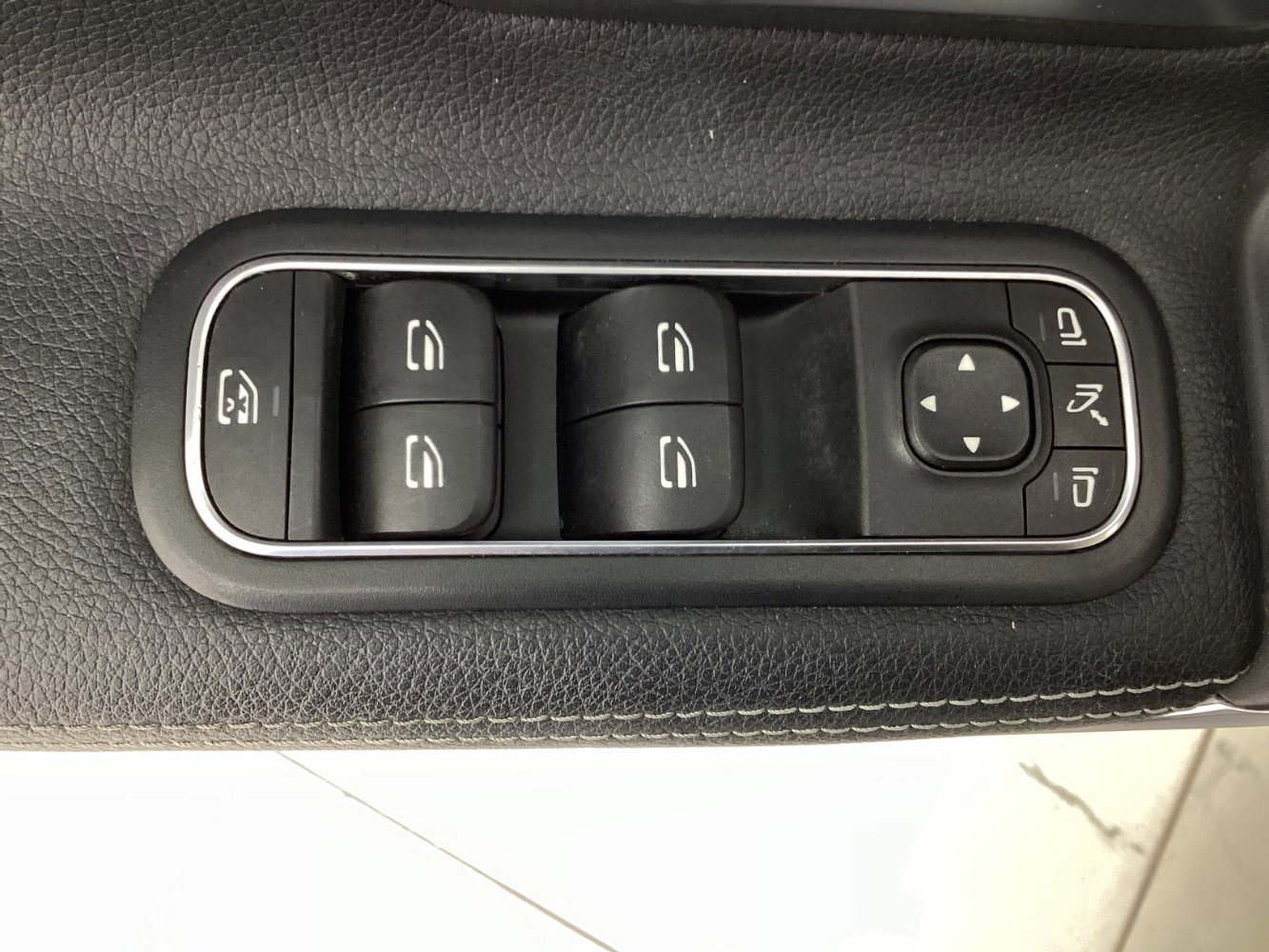 Used 2020 Mercedes-Benz A 220 w/ Premium Package image 40