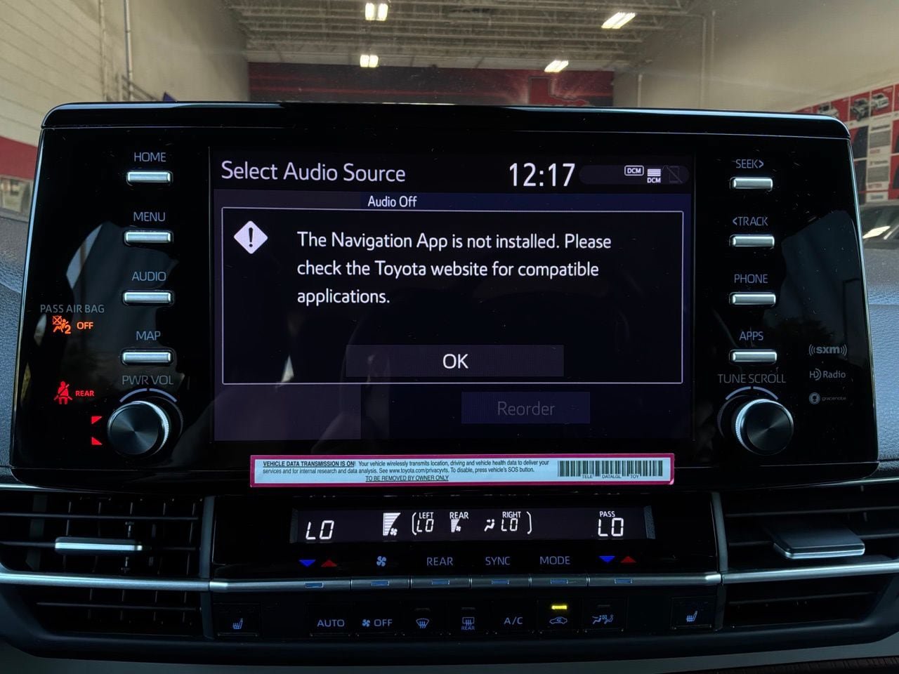 Used 2024 Toyota Sienna XLE FWD image 39