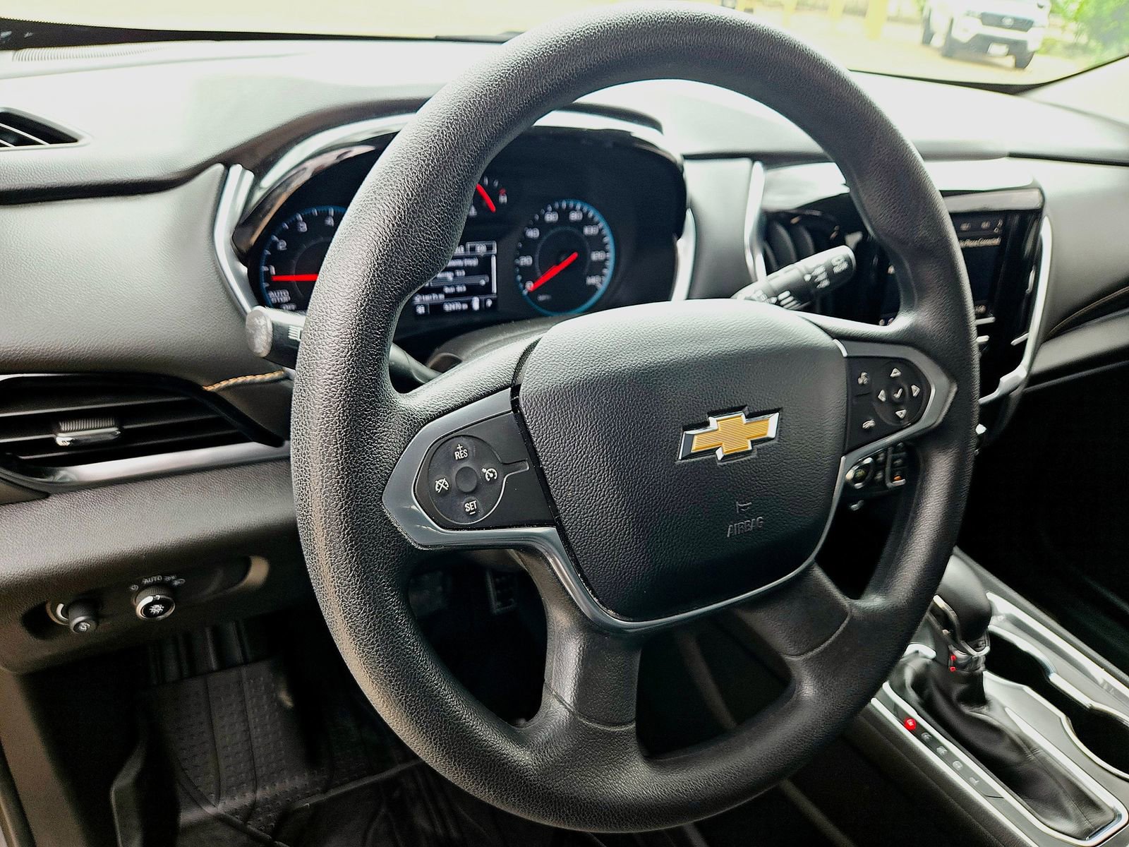 Used 2021 Chevrolet Traverse LS w/ LPO, Floor Liner Package FWD image 9