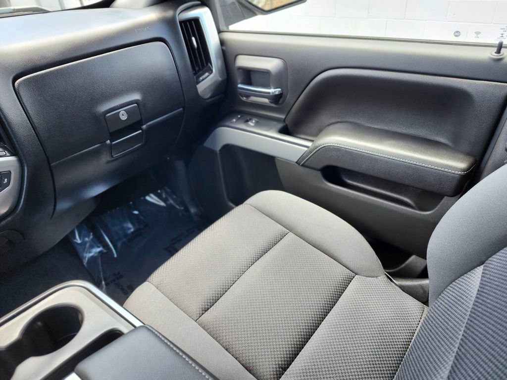 Used 2018 Chevrolet Silverado 1500 LT w/ All Star Edition AWD/4WD image 13