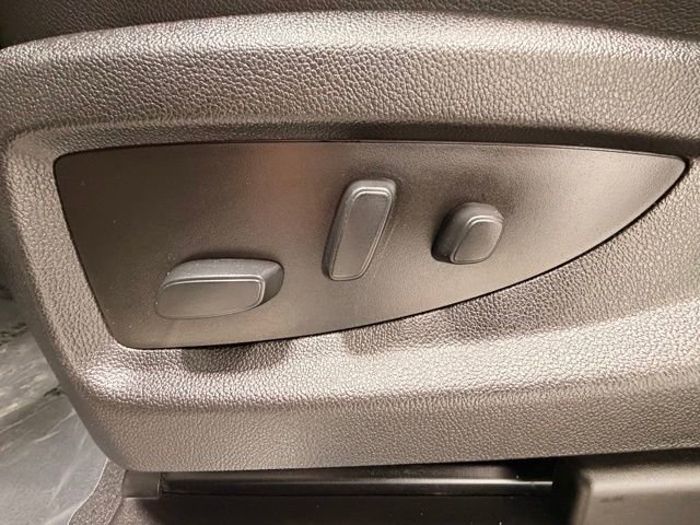 Used 2019 Chevrolet Tahoe Premier AWD/4WD image 28