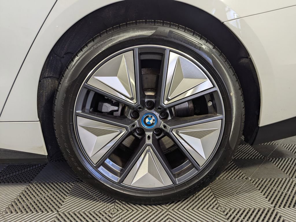 Used 2023 BMW i4 eDrive40 w/ Premium Package RWD image 26