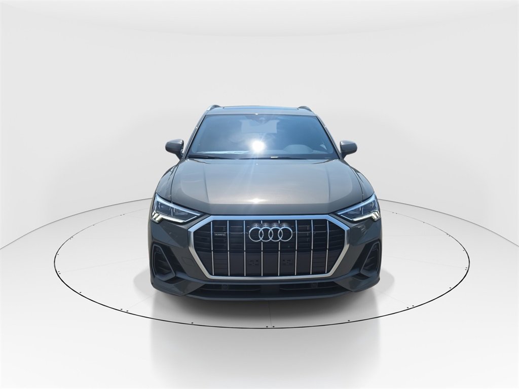 New 2025 Audi Q3 2.0T Premium image 3