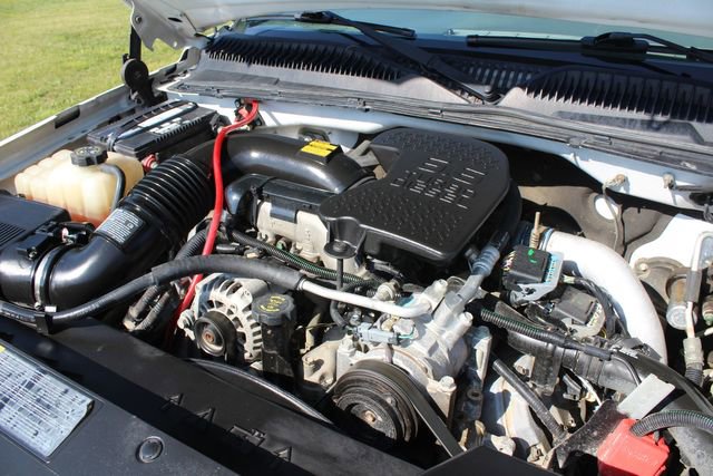 Used 2004 Chevrolet Silverado 2500 LS w/ Heavy-Duty Power Package image 22