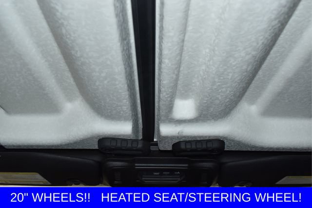 Used 2025 Jeep Wrangler Unlimited Sahara AWD/4WD image 21