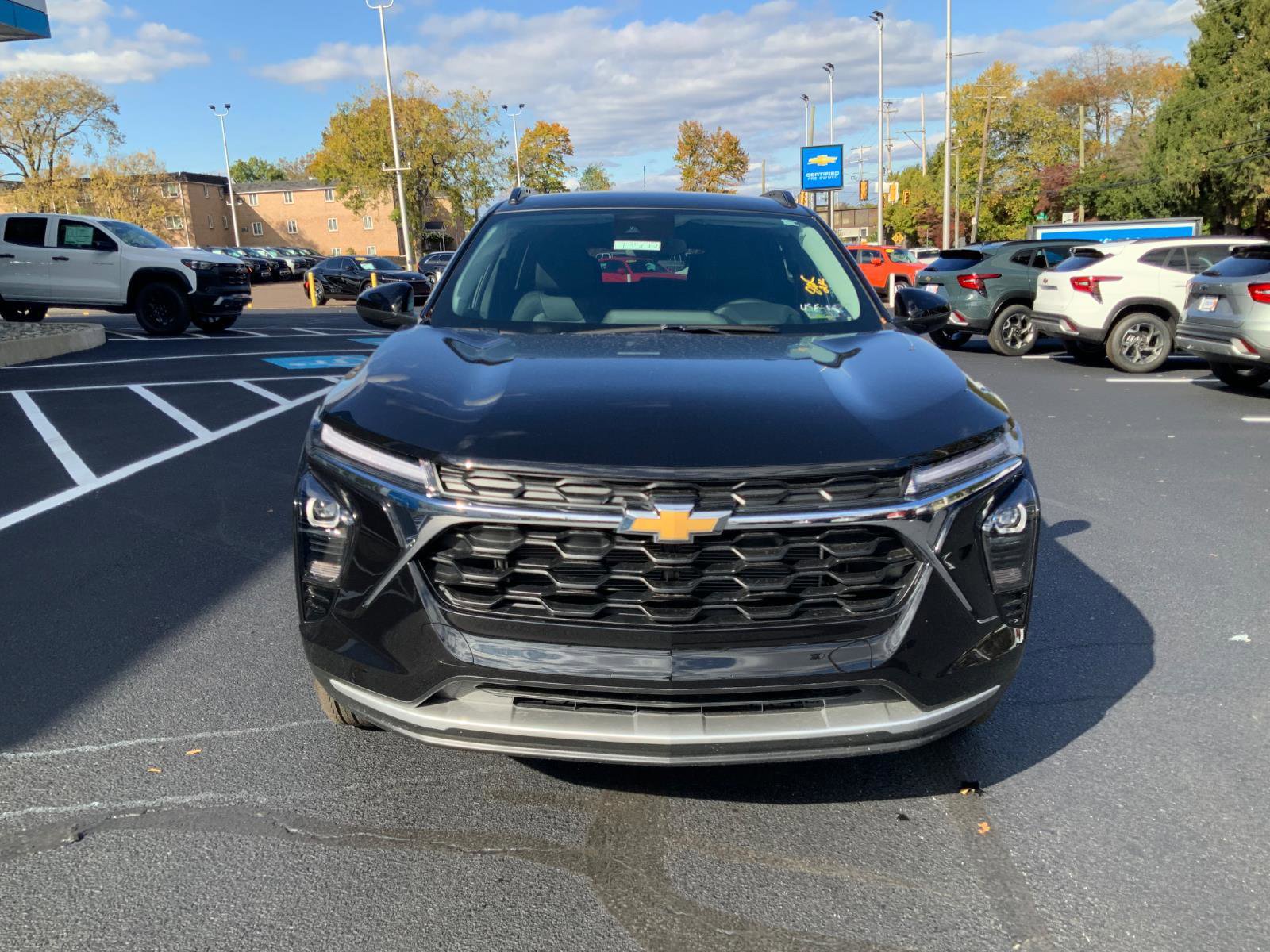 New 2026 Chevrolet Trax LT w/ Driver Confidence Package image 2