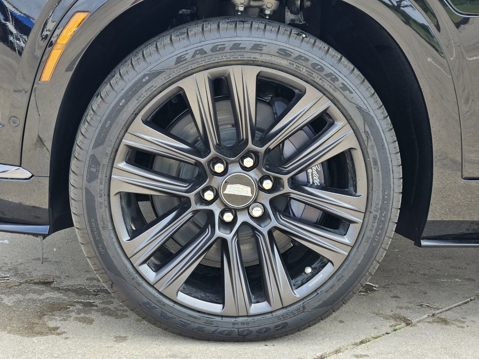 New 2026 Cadillac Vistiq Platinum AWD/4WD image 7