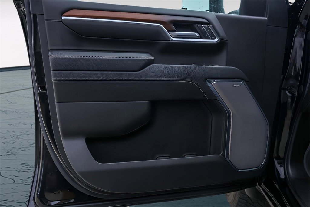 Used 2024 GMC Sierra 3500 Denali w/ Denali Reserve Package image 26