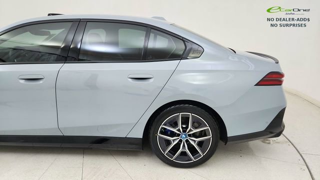 Used 2025 BMW i5 xDrive40 w/ M Sport Package image 10