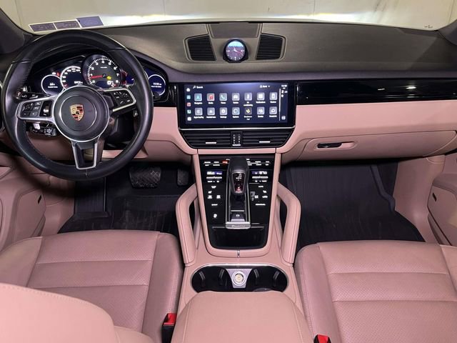 Used 2023 Porsche Cayenne image 24