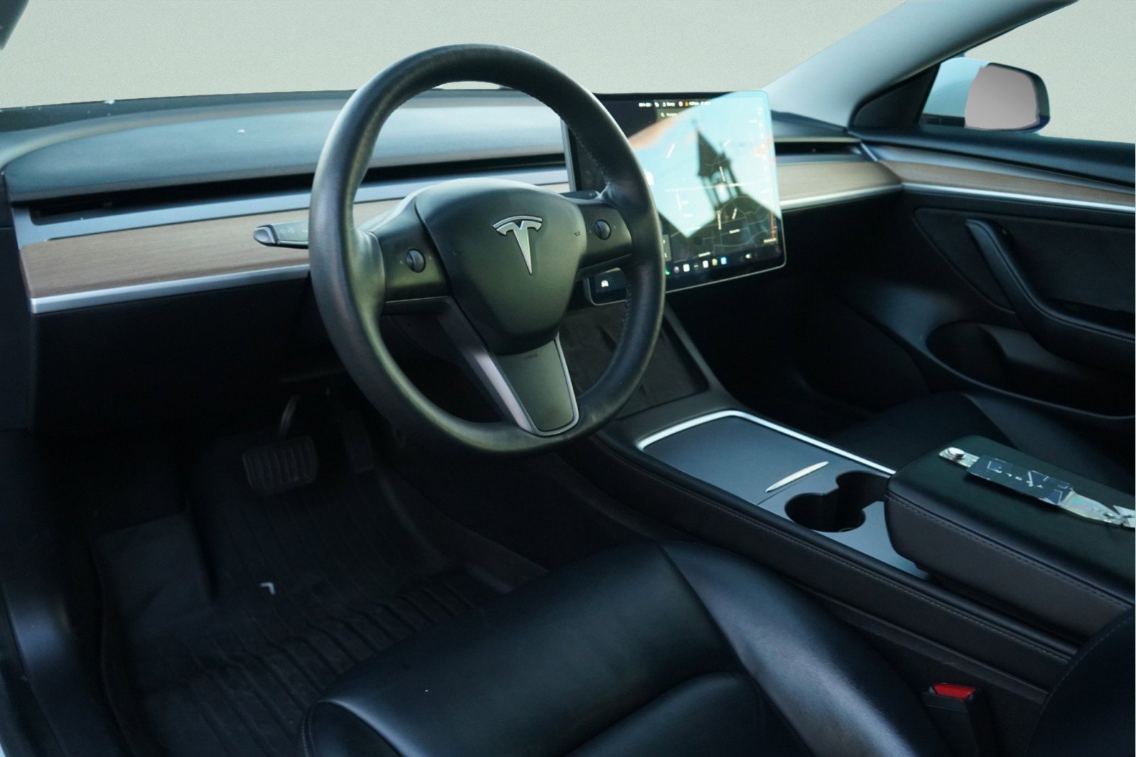 Used 2021 Tesla Model 3 Standard Range Plus image 31