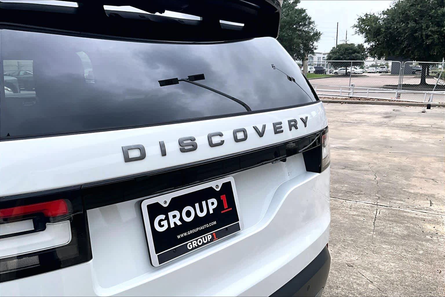 Used 2019 Land Rover Discovery SE AWD/4WD image 29