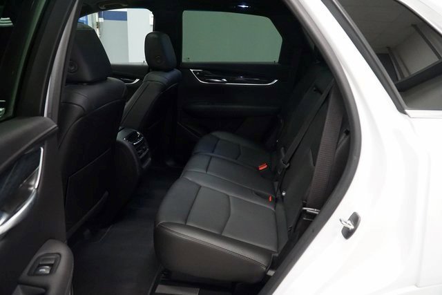 Certified 2022 Cadillac XT5 Premium Luxury image 16