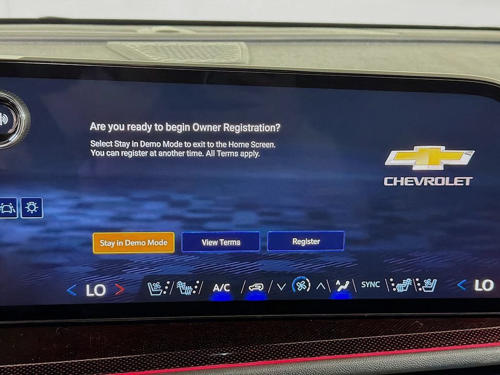New 2026 Chevrolet Traverse RS w/ LPO, Floor Liner Package AWD/4WD image 14
