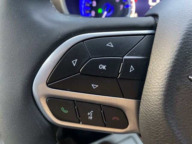 Used 2024 Chrysler Pacifica Touring-L image 20