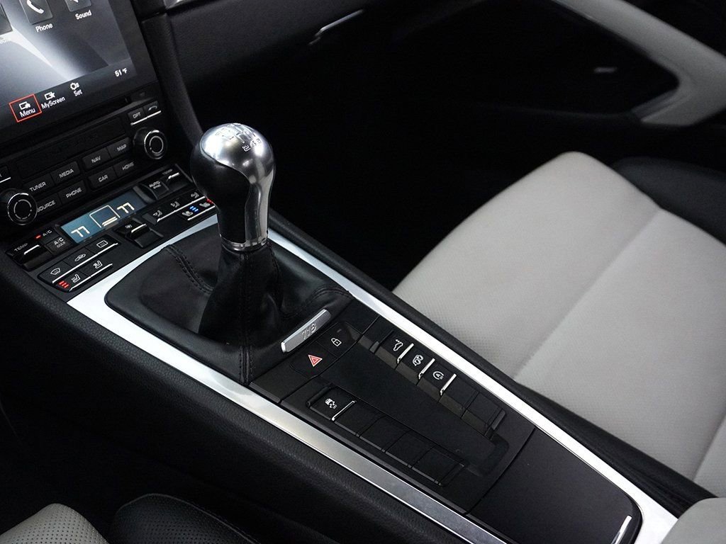 Used 2019 Porsche 718 Cayman S image 54