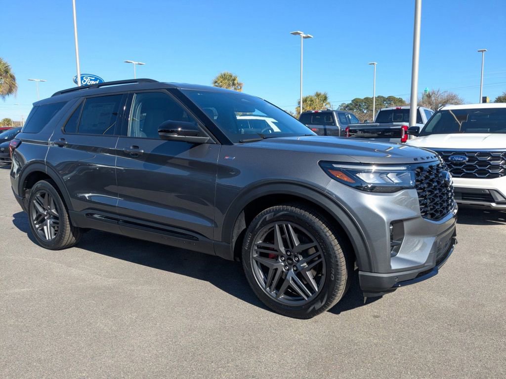 New 2026 Ford Explorer ST-Line video 2